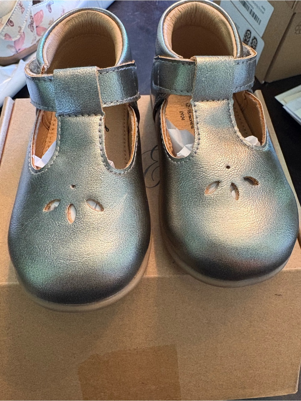 Kids Metallic T-Strap shoes